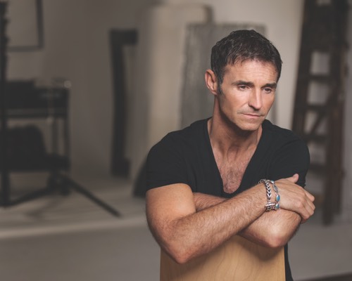 Marti Pellow live singing